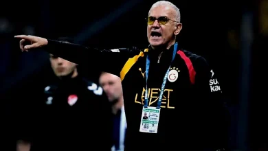 galatasaray yardimci antrenoru irfan saraloglu kirmizi karta isyan etti net faul var VibRSrFU