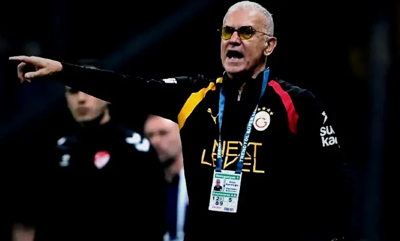 Galatasaray Yardımcı Antrenörü İrfan Saraloğlu kırmızı karta isyan etti: 'Net faul var' 1 galatasaray yardimci antrenoru irfan saraloglu kirmizi karta isyan etti net faul var VibRSrFU