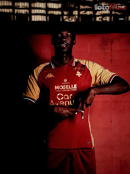 Galatasaray'a 2 metrelik dev golcü: Pape Moussa Fall! 8 galatasaraya 2 metrelik dev golcu pape moussa fall 6 paJm5RtQ