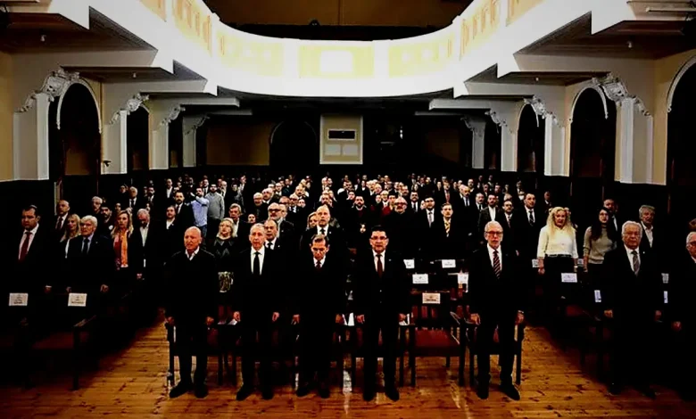 Galatasaray'da divan kurulu toplantısı yarın yapılacak 1 galatasarayda divan kurulu toplantisi yarin yapilacak wKSId4hI