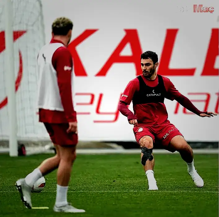 Galatasaray'da Kasımpaşa öncesi plan değişti! Okan Buruk kararını verdi 11 galatasarayda kasimpasa oncesi plan degisti okan buruk kararini verdi 9 7pKgw7BC