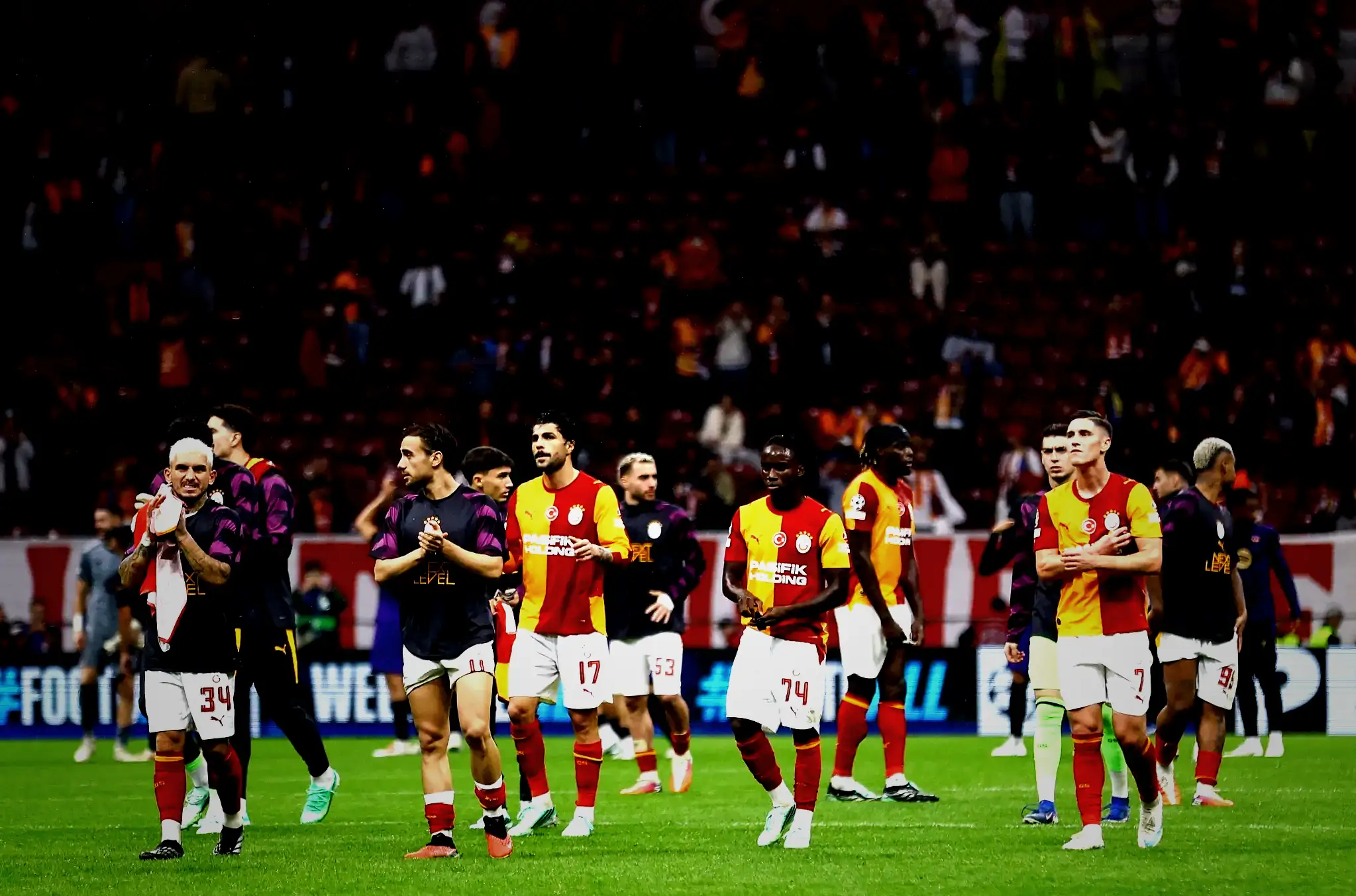 galatasarayda o futbolcudan idareye ileti var bonservisimi verin gitmek istiyorum 0 yFZHMA41