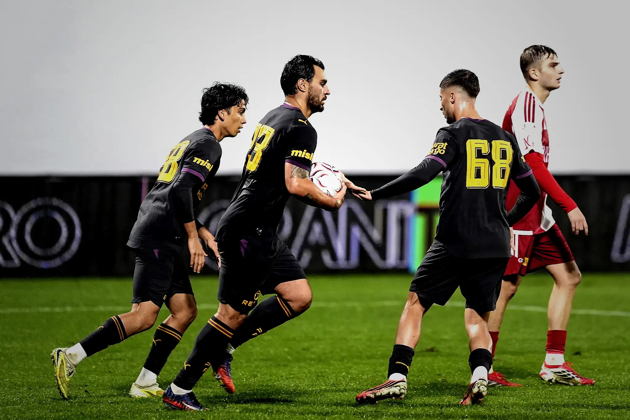 galatasarayda o futbolcudan idareye ileti var bonservisimi verin gitmek istiyorum 17 jqlpOBAj