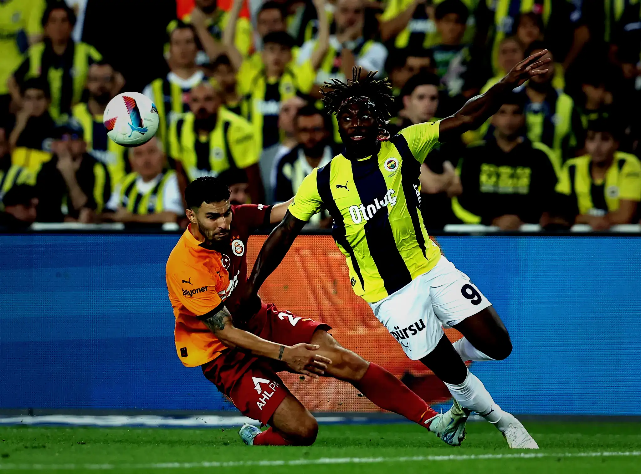 galatasarayda o futbolcudan idareye ileti var bonservisimi verin gitmek istiyorum 23 AVgprqtM