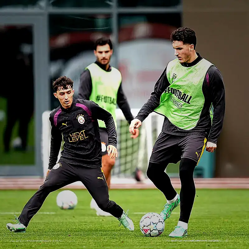 Galatasaray'da Okan Buruk'tan Yunus Akgün kararı! Lille maçında forma giyecek mi? 3 galatasarayda okan buruktan yunus akgun karari lille macinda forma giyecek mi 1 JNLvq6RO
