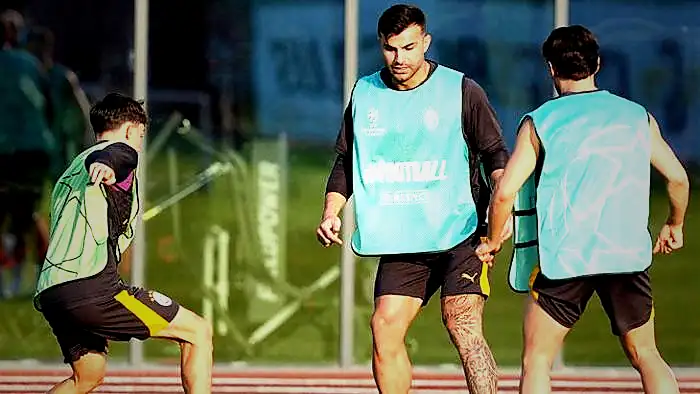 galatasarayda okan burukun barcelona plani osimhen 11e donuyor 1 FFykvM23