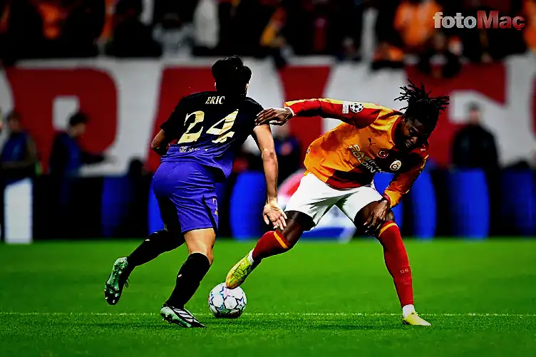 galatasarayda rafael leao taraftarlari hayrete dusurdu 4 huyaTv6i