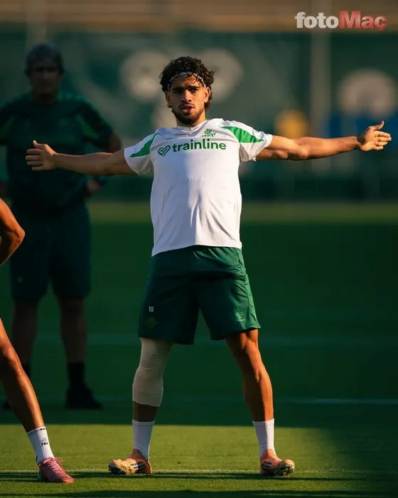 Galatasaray'da rota sol kanat transferi! Listede 2 isim var 8 galatasarayda rota sol kanat transferi listede 2 isim var 6 vPzTP1dp