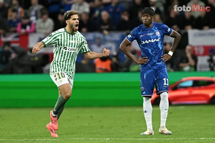 Galatasaray'da rota sol kanat transferi! Listede 2 isim var 9 galatasarayda rota sol kanat transferi listede 2 isim var 7 QRUsJcEF