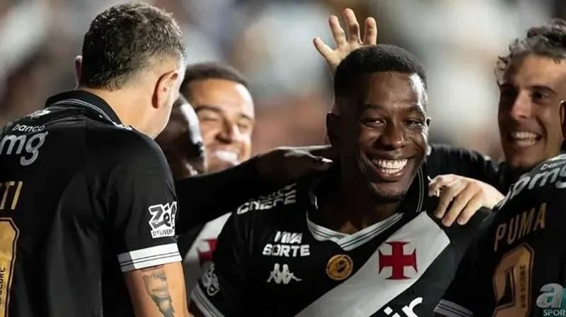 Galatasaray'da taraftarları sevindiren haber! Carlos Cuesta... 11 galatasarayda taraftarlari sevindiren haber carlos cuesta 9 RNXscL2c