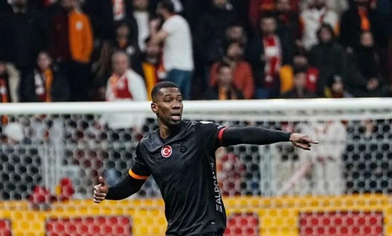 Galatasaray'da taraftarları sevindiren haber! Carlos Cuesta... 1 galatasarayda taraftarlari sevindiren haber carlos cuesta gkrWneac