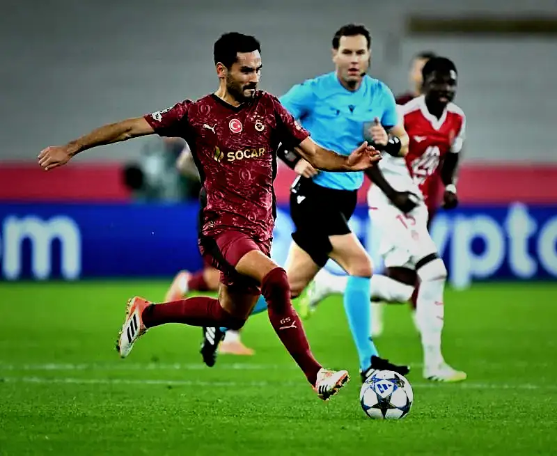 Galatasaray'da yıldız isim için flaş karar! 3 galatasarayda yildiz isim icin flas karar 1 JLml3LHu