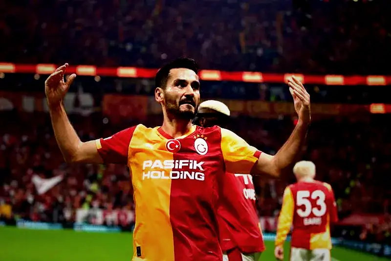 Galatasaray'da yıldız isim için flaş karar! 5 galatasarayda yildiz isim icin flas karar 3 qqE9D15P
