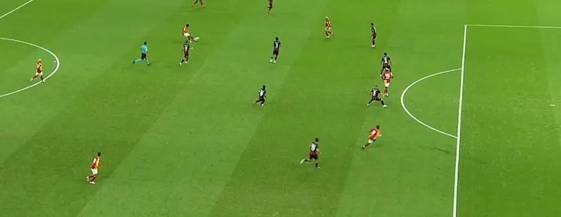 galatasarayda yunus akgunun golune ofsayt engeli 0 turDw7KU