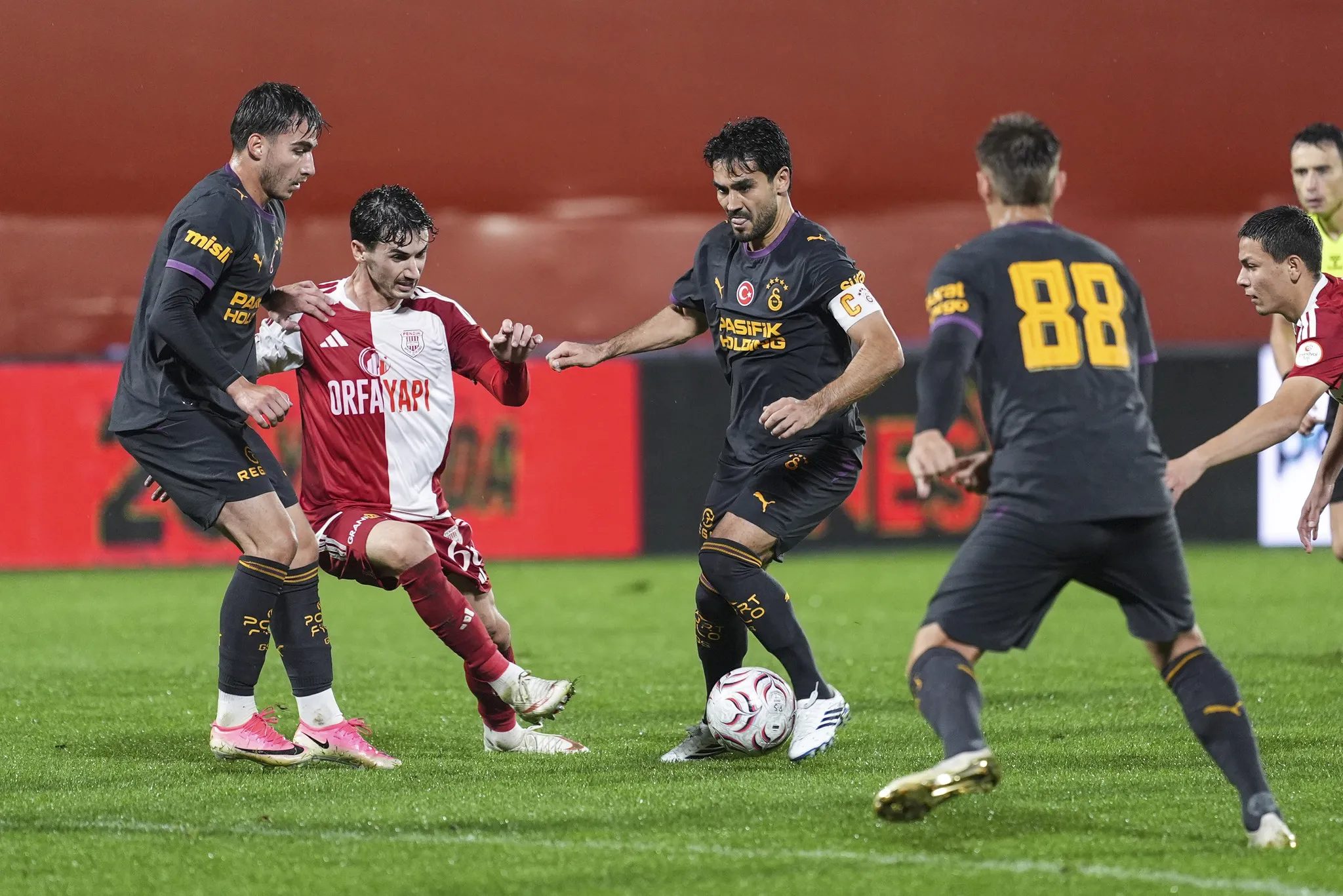 Galatasaray'dan flaş İlkay Gündoğan kararı! Kasımpaşa maçında... 2 galatasaraydan flas ilkay gundogan karari kasimpasa macinda 0 StsDffaG