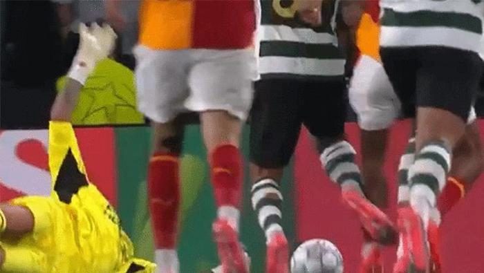 Galatasaray'dan kırmızı kart ve penaltı isyanı! Norveçli hakem Fenerbahçe'yi de yakmıştı 6 galatasaraydan kirmizi kart ve penalti isyani norvecli hakem fenerbahceyi de yakmisti 4 q41dnRXM