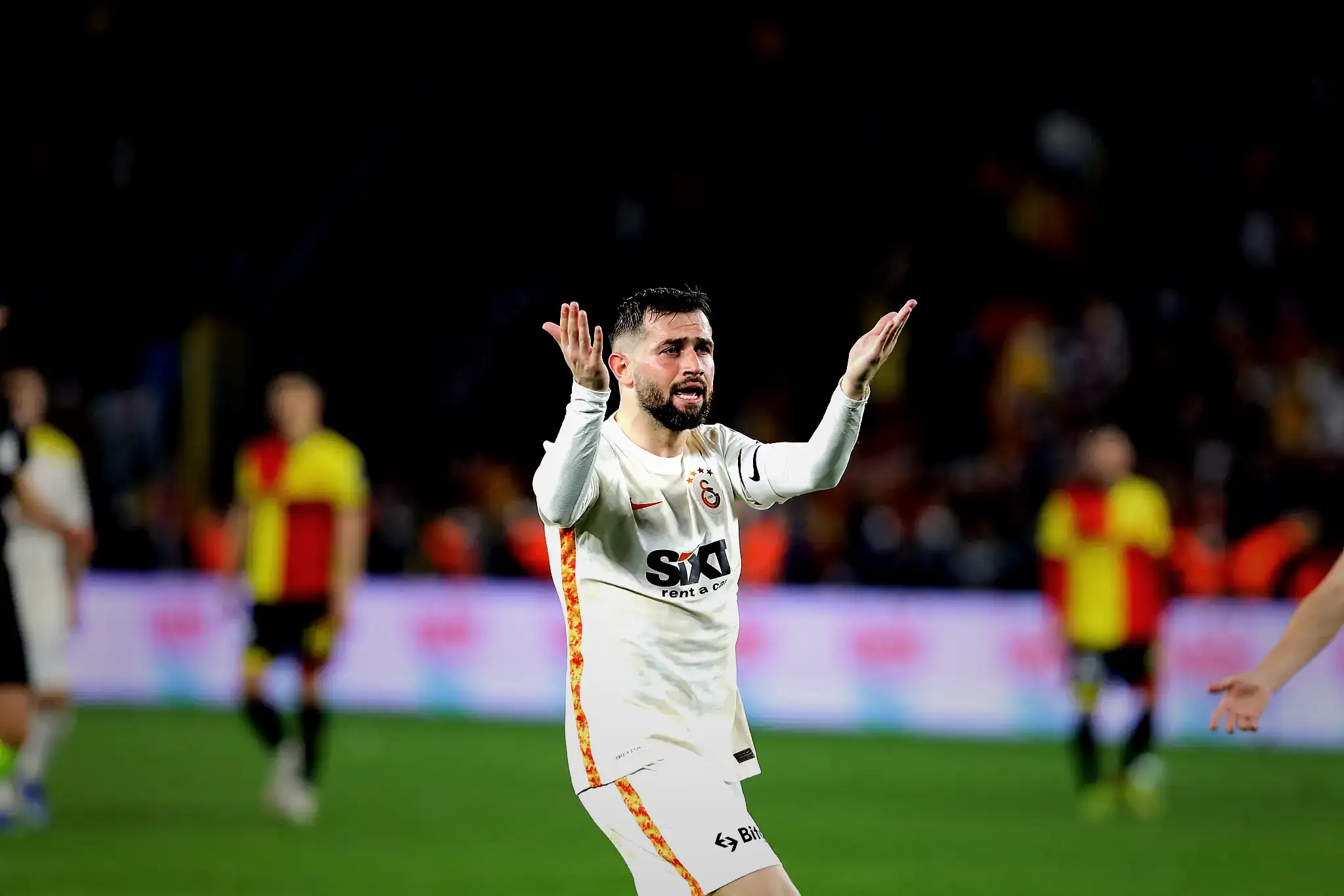 galatasaraydan transfer bombasi sampiyonlar ligi icin deva o yildiz isim 11 fCn9XyQ8