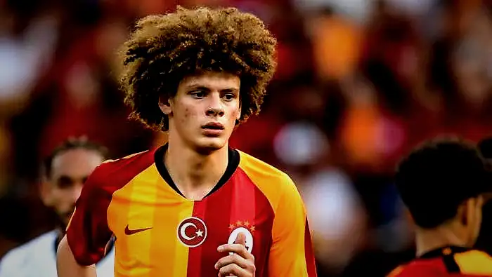 Galatasaray'ın eski genç yıldızından yıllar sonra gelen itiraf! 'Böyle olması gerekiyormuş' 3 galatasarayin eski genc yildizindan yillar sonra gelen itiraf boyle olmasi gerekiyormus 1 zst7cSvP
