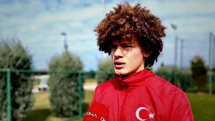 Galatasaray'ın eski genç yıldızından yıllar sonra gelen itiraf! 'Böyle olması gerekiyormuş' 7 galatasarayin eski genc yildizindan yillar sonra gelen itiraf boyle olmasi gerekiyormus 5 hpjPniDP