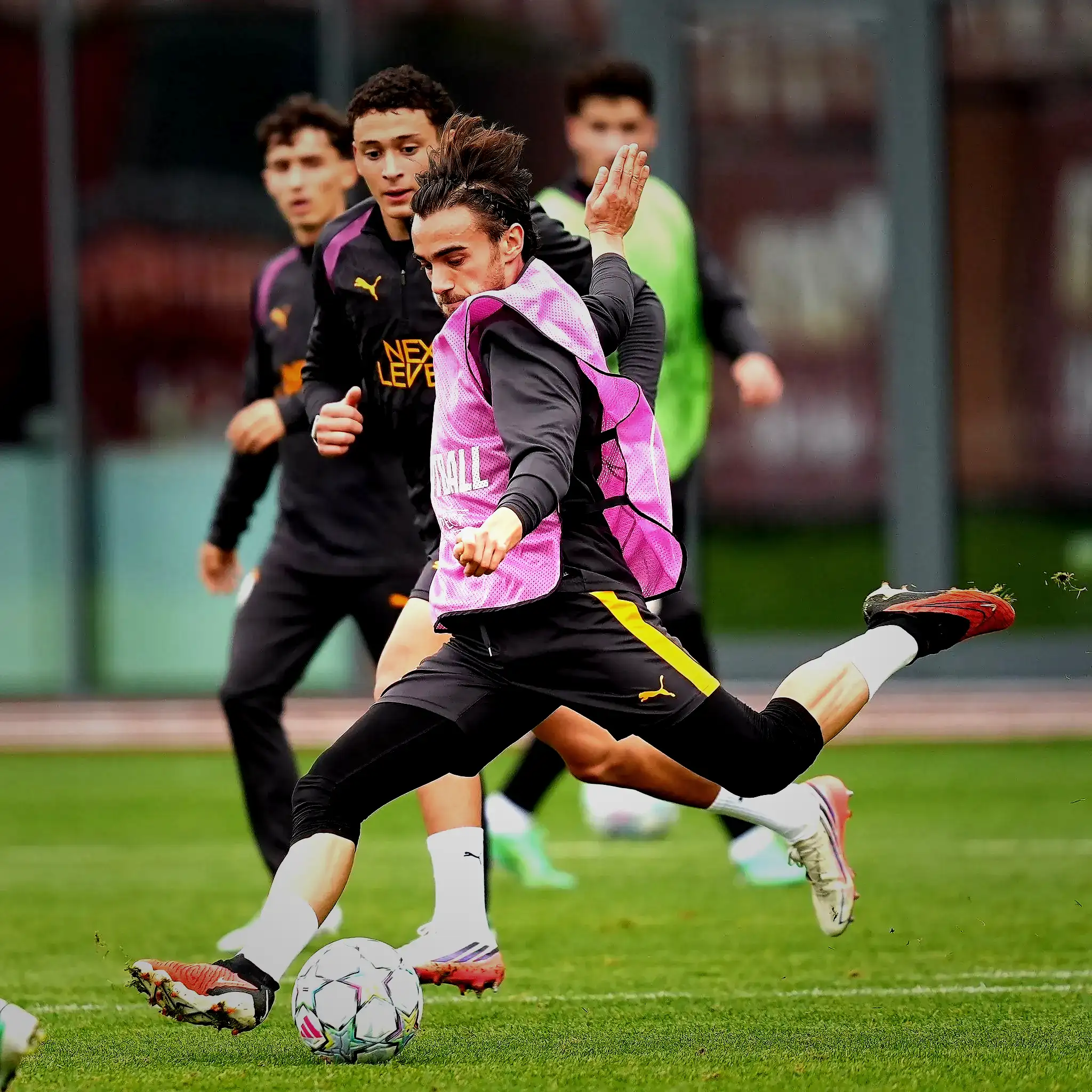 Galatasaraylı futbolcu için ayrılık görüşmesi! Menajeriyle birinci temas kuruldu 9 galatasarayli futbolcu icin ayrilik gorusmesi menajeriyle birinci temas kuruldu 7 KSBj4yMt