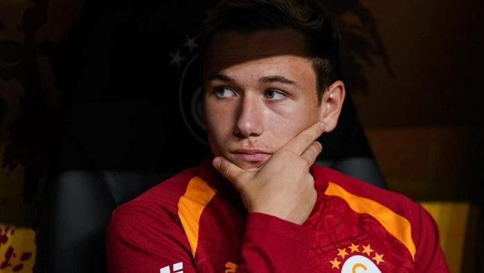 Galatasaraylı yıldız Batrakov'dan transfer itirafı! 'Kontrolüm dışında gerçekleşti' 3 galatasarayli yildiz batrakovdan transfer itirafi kontrolum disinda gerceklesti 1 B4Bp3I7H
