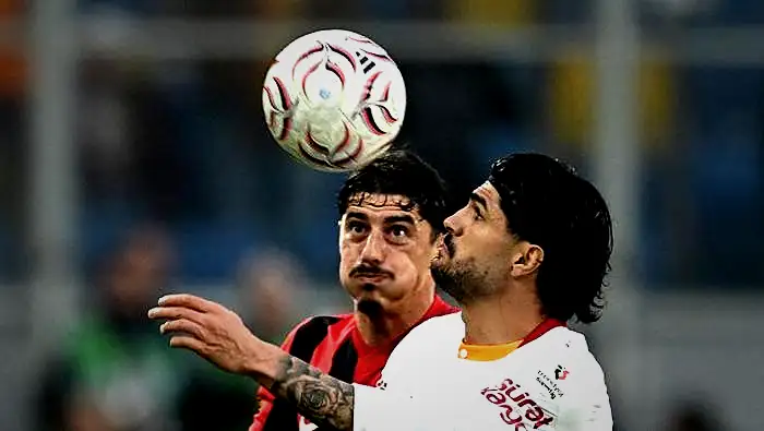 galatasarayli yildiz icin cok sert tenkit kangrene donmeye basladi bu imaj guzel degil FZ8Gykkd