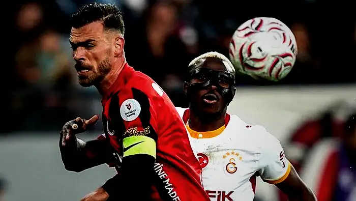 galatasarayli yildiz icin cok sert tenkit kangrene donmeye basladi bu imaj guzel degil w7itMCTP