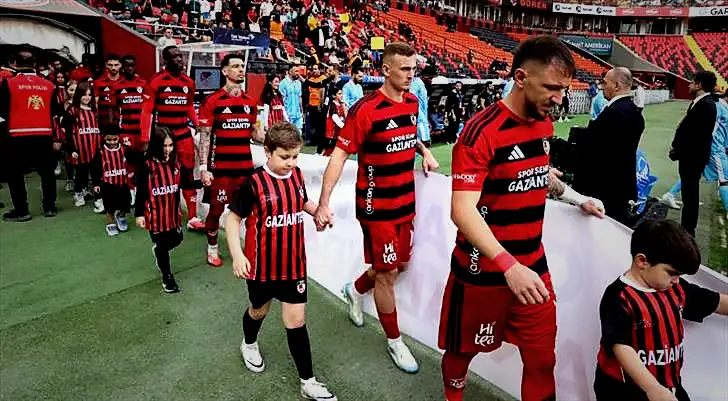 Gaziantep FK'nın galibiyet hasreti 5 maça çıktı! 1 gaziantep fknin galibiyet hasreti 5 maca cikti kLksW1FZ