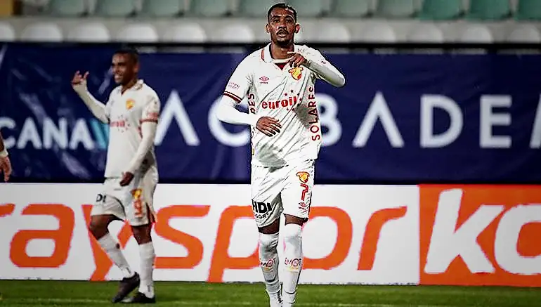 Göztepe İstanbul'da gol oldu yağdı Andre sınır trick yaptı! Eyüpspor - Göztepe maç sonucu: 0-4 4 goztepe istanbulda gol oldu yagdi andre sinir trick yapti eyupspor goztepe mac sonucu RWWipCIZ