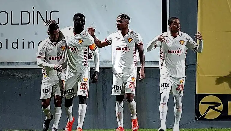 Göztepe İstanbul'da gol oldu yağdı Andre sınır trick yaptı! Eyüpspor - Göztepe maç sonucu: 0-4 2 goztepe istanbulda gol oldu yagdi andre sinir trick yapti eyupspor goztepe mac sonucu it4GJEbV