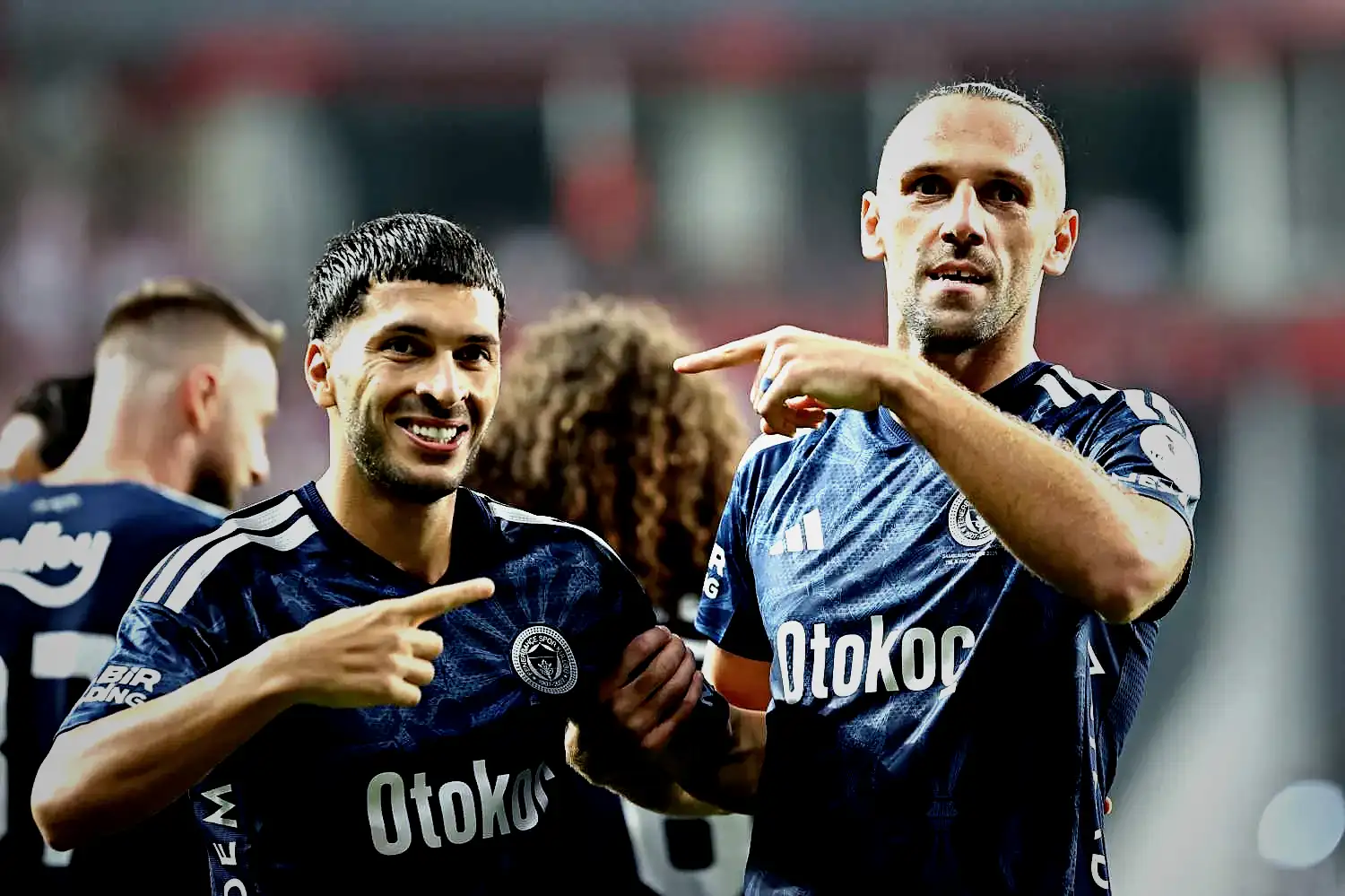 İsmail Kartal kararını verdi! Aston Villa deplasmanında sürpriz tercih 9 ismail kartal kararini verdi aston villa deplasmaninda surpriz tercih 7