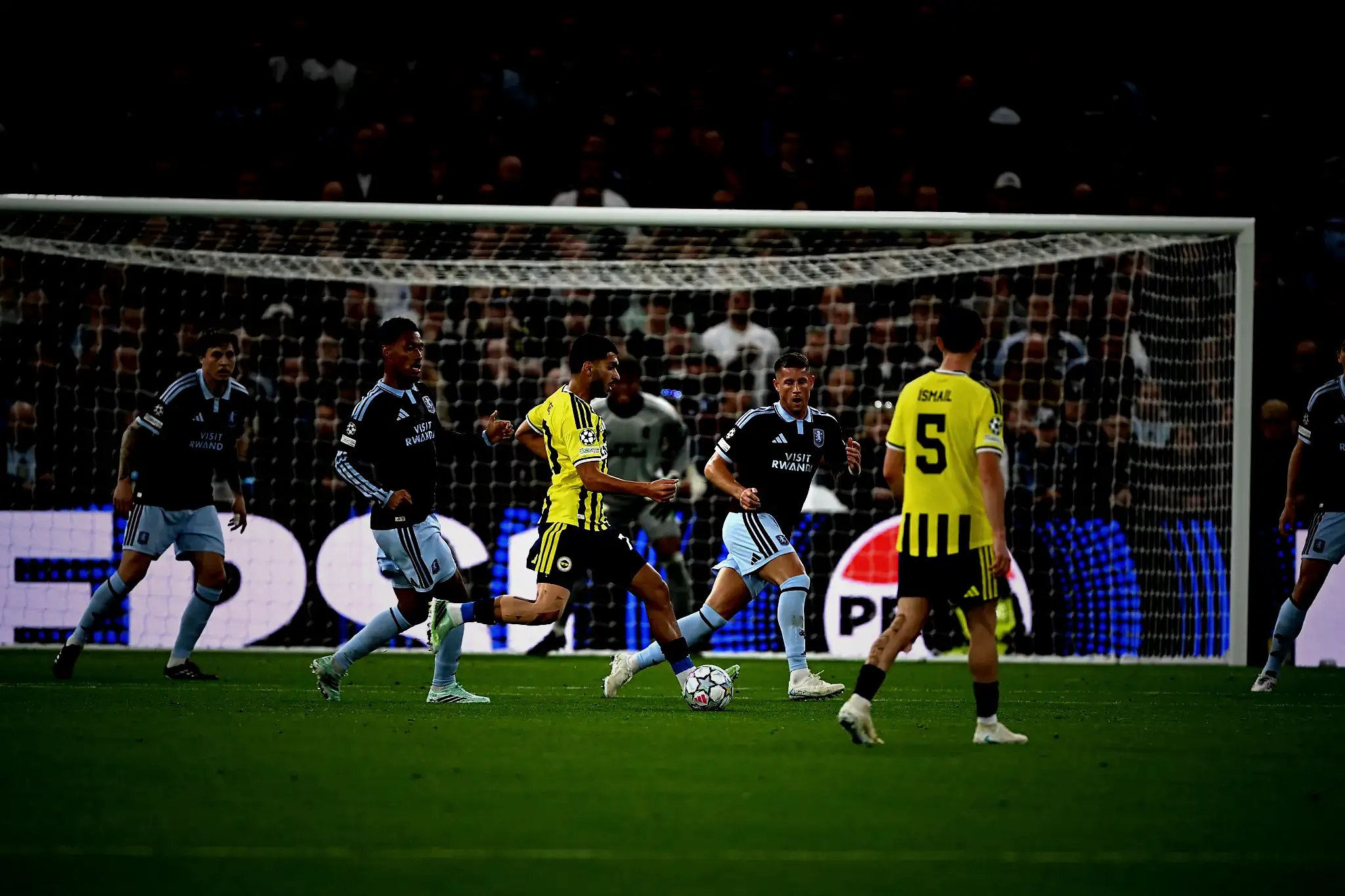 İsmail Kartal ve İsmail Yüksek arasında özel görüşme! "Kendini tekrar kanıtla" 5 ismail kartal ve ismail yuksek arasinda ozel gorusme kendini tekrar kanitla 3 q1rOTA7l