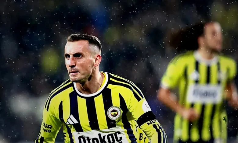 İsmail Kartal'dan Kerem Aktürkoğlu ile özel görüşme! Taraftar oyundan çıkarken yuhalamıştı 1 ismail kartaldan kerem akturkoglu ile ozel gorusme taraftar oyundan cikarken yuhalamisti qXTlVhRd