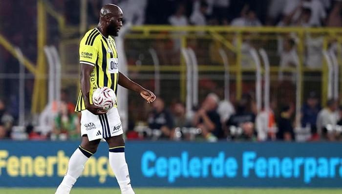 İşte Fenerbahçe'nin kritik virajı! Çanlar İsmail Kartal için çalıyor... 3 iste fenerbahcenin kritik viraji canlar ismail kartal icin caliyor 1 A6cU8IHj