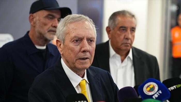 İşte Fenerbahçe'nin kritik virajı! Çanlar İsmail Kartal için çalıyor... 4 iste fenerbahcenin kritik viraji canlar ismail kartal icin caliyor 2