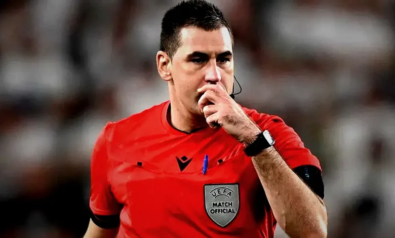 iste lille gsaray macinin hakemi WWPuN8IP