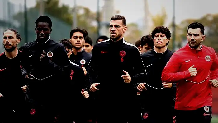 İşte Üstün Lig'in şampiyonu! Yapay zekadan olay iddia: Tüm kadroları sıraladı 6 iste ustun ligin sampiyonu yapay zekadan olay iddia tum kadrolari siraladi 4 KZfXzZdQ