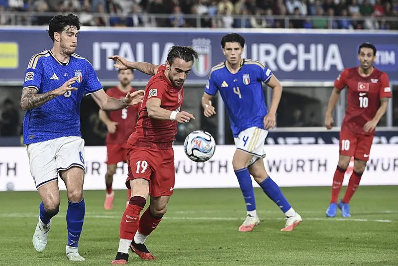 İtalyan basını ulusal maçı manşetlere taşıdı! "Montella'yı güç durumda bıraktı" 4 italyan basini ulusal maci mansetlere tasidi montellayi guc durumda birakti 2 5SQX367y