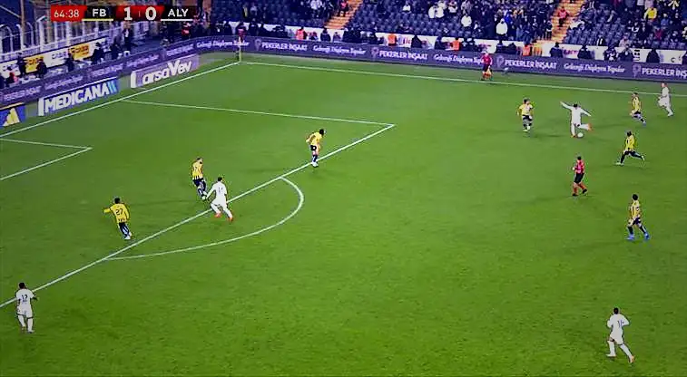 kadikoyde iki muhtesem hareket hagi vurdu ederson cikardi pa8MD5WD