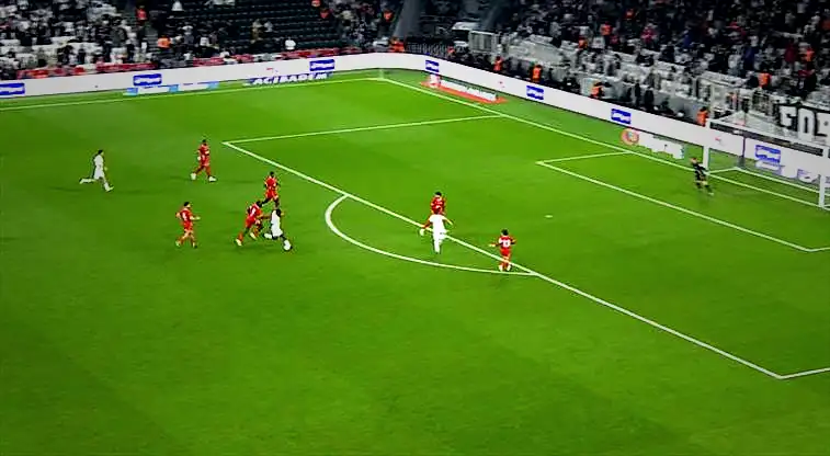 Kemen'in uzaklardan şutunu Nübel kurtardı 1 kemenin uzaklardan sutunu nubel kurtardi 5eJYj3Q9