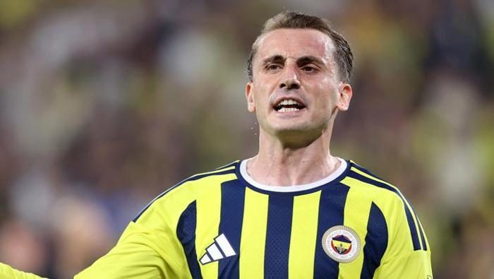 Kerem Aktürkoğlu'ndan hakeme büyük reaksiyon: 'Mide bulandırmaya başladı!' 6 kerem akturkoglundan hakeme buyuk reaksiyon mide bulandirmaya basladi 4 IHAasnSe