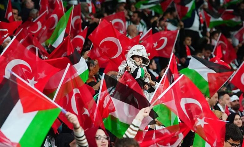 Konyaspor-Filistin maçında futbolun ötesinde manalı görüntüler! 7 konyaspor filistin macinda futbolun otesinde manali goruntuler euyIDBkT