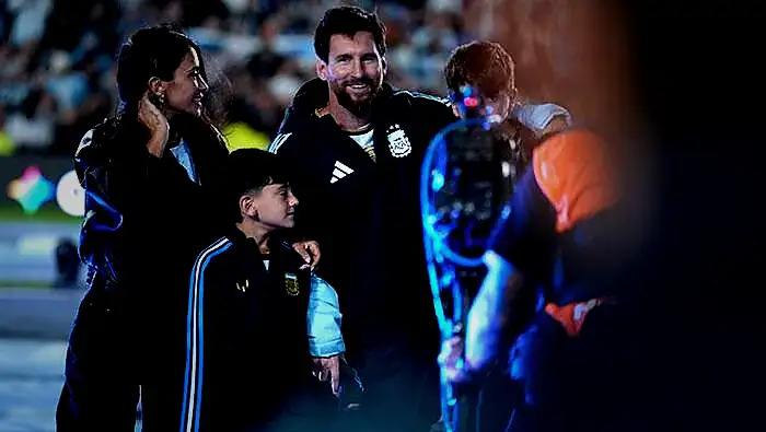 Lionel Messi'den Arjantin Ulusal Grubu'na tarihi veda! Son maçında 1 gol 2 asist yaptı 6 lionel messiden arjantin ulusal grubuna tarihi veda son macinda 1 gol 2 asist yapti TLNCnDA7