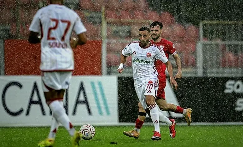 mac yarida kaldi umraniyespor boluspor macina yagmur manisi G3ElWNBi