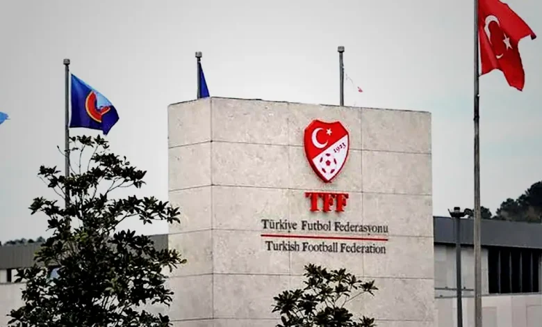 Maltepe'de bina çökmesi sonucu vefat edenler için maçlarda hürmet duruşunda bulunulacak 1 maltepede bina cokmesi sonucu vefat edenler icin maclarda hurmet durusunda bulunulacak NDumDULp
