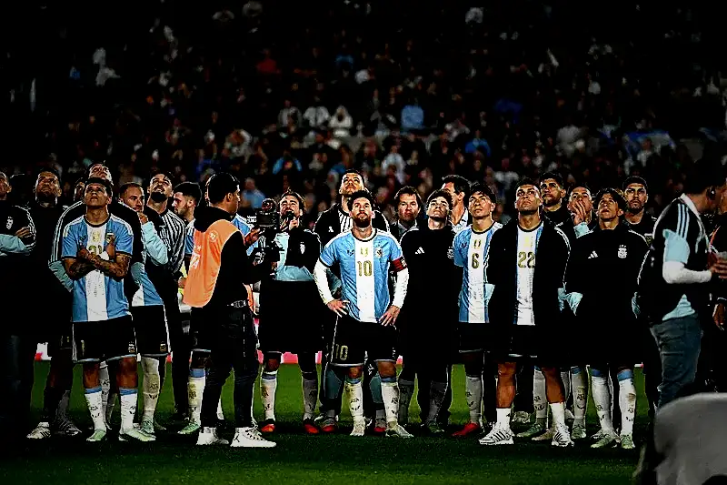 Messi'den ulusal kadroya duygusal veda! Gözyaşlarına hakim olamadı 2 messiden ulusal kadroya duygusal veda gozyaslarina hakim olamadi 0 iaG8DvKt