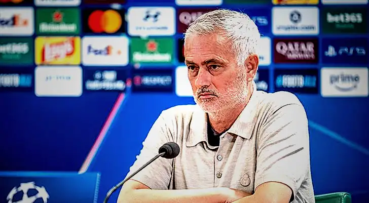 Mourinho: "Onu bu durumda görmek kalbimi acıtıyor" 1 mourinho onu bu durumda gormek kalbimi acitiyor L1sVmZwL