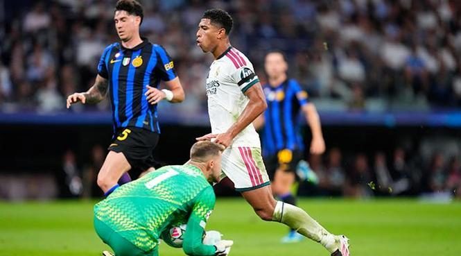 Mourinho'nun Real Madrid'i Devler Ligi'ne 3 puanla başladı... (ÖZET) Real Madrid - Inter maç sonucu 2-1 7 mourinhonun real madridi devler ligine 3 puanla basladi ozet real madrid inter mac StWdWKUW