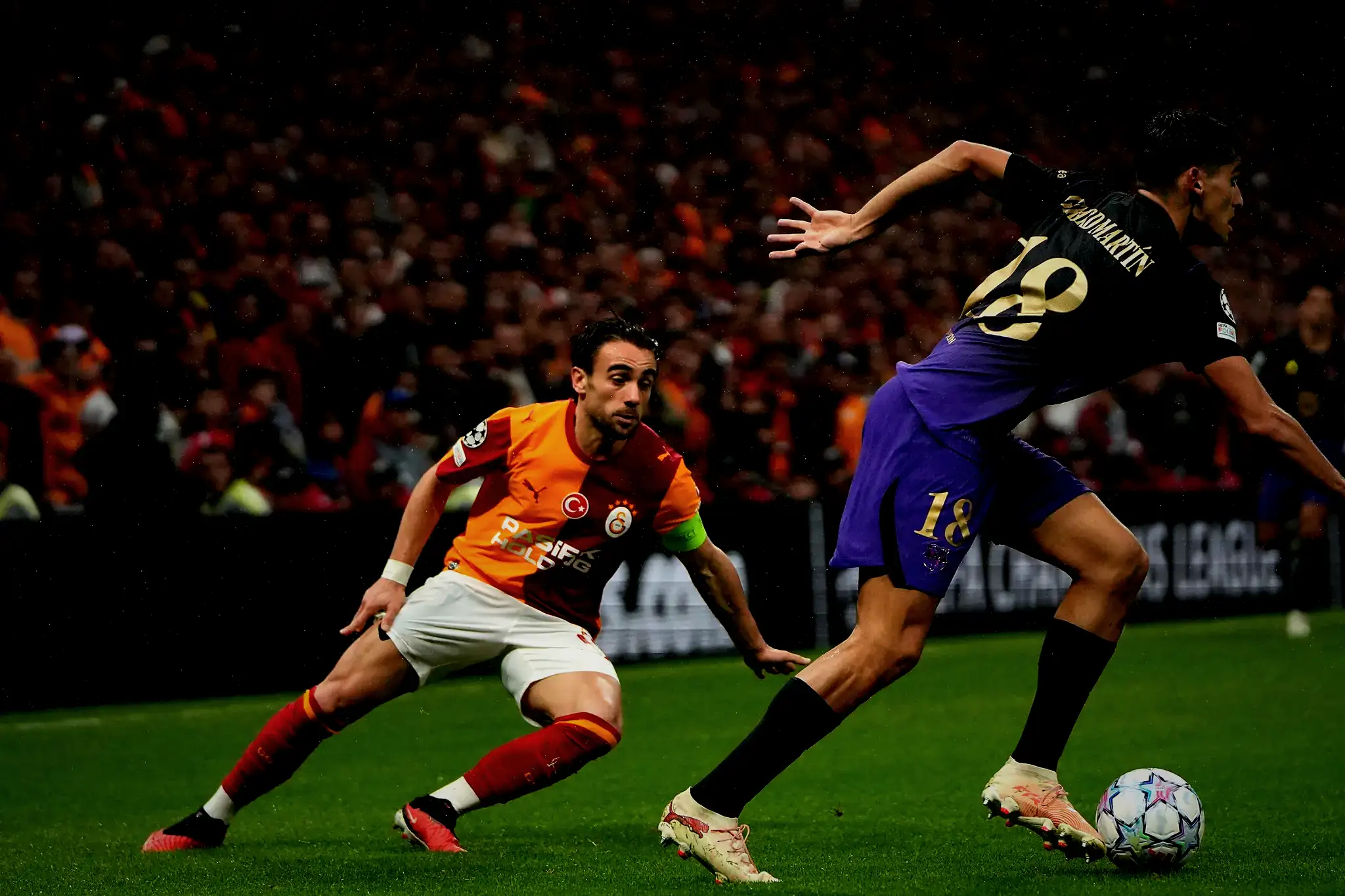 Müelliflerden Galatasaray-Barcelona maçı değerlendirmesi: Jakobs'un stoper başlaması büyük bir dramdır 14 muelliflerden galatasaray barcelona maci degerlendirmesi jakobsun stoper baslamasi buyuk bir dramdir 12 SWiuFFcI