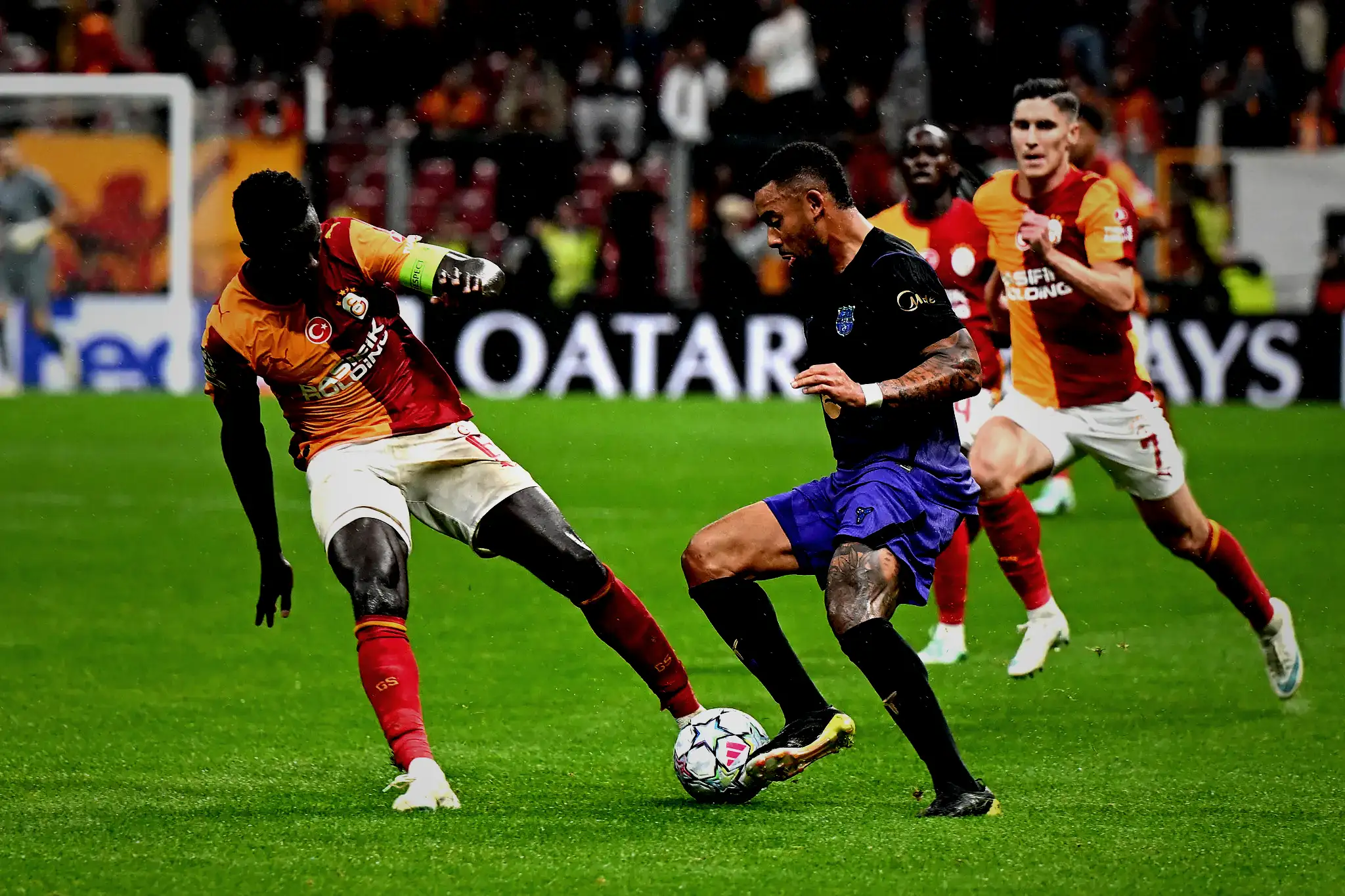 Müelliflerden Galatasaray-Barcelona maçı değerlendirmesi: Jakobs'un stoper başlaması büyük bir dramdır 4 muelliflerden galatasaray barcelona maci degerlendirmesi jakobsun stoper baslamasi buyuk bir dramdir 2 cu5Xh51w